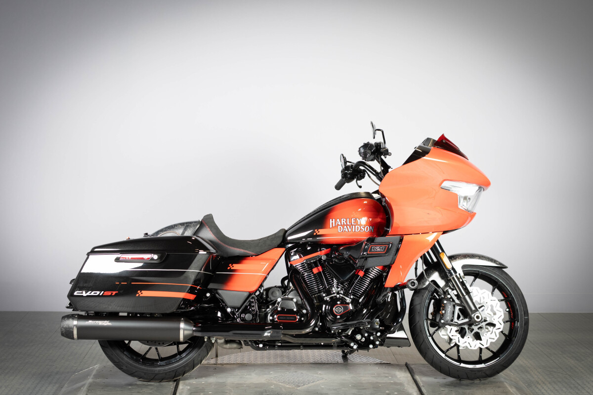 2026 Harley-Davidson CVO Road Glide ST alt