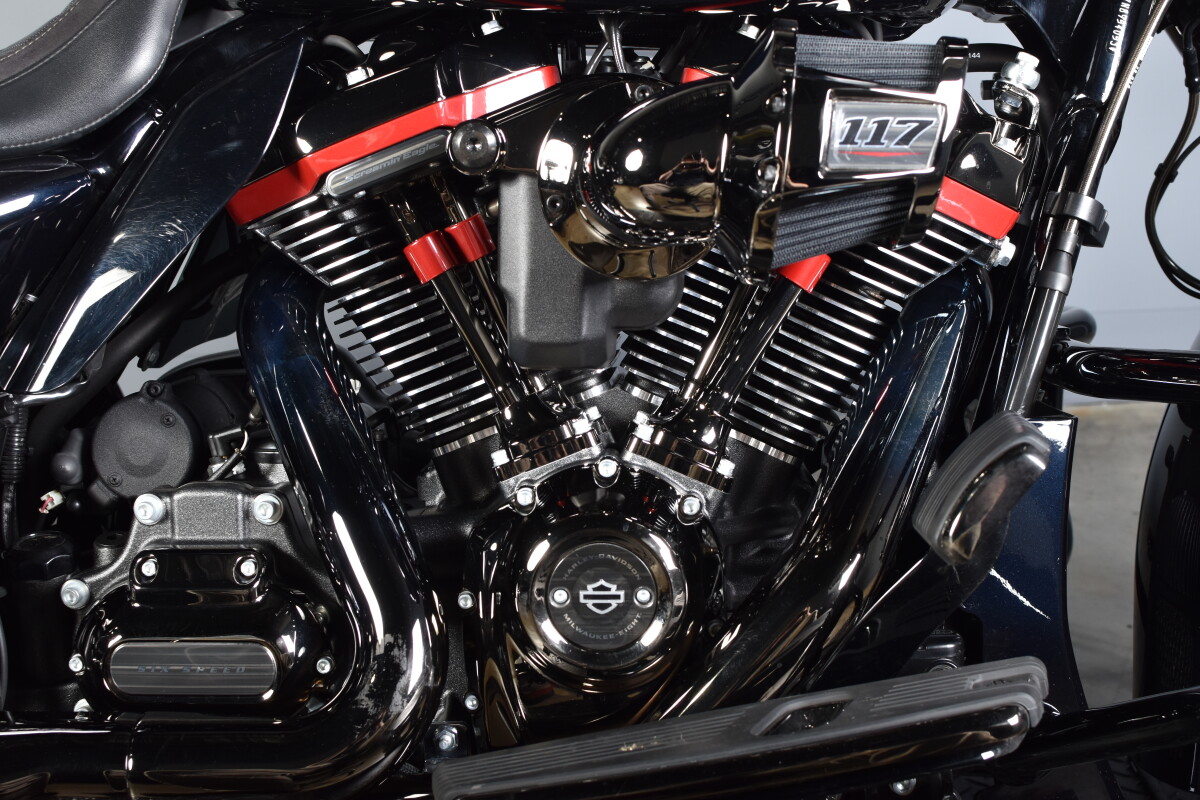 2022 Harley-Davidson CVO Street Glide
