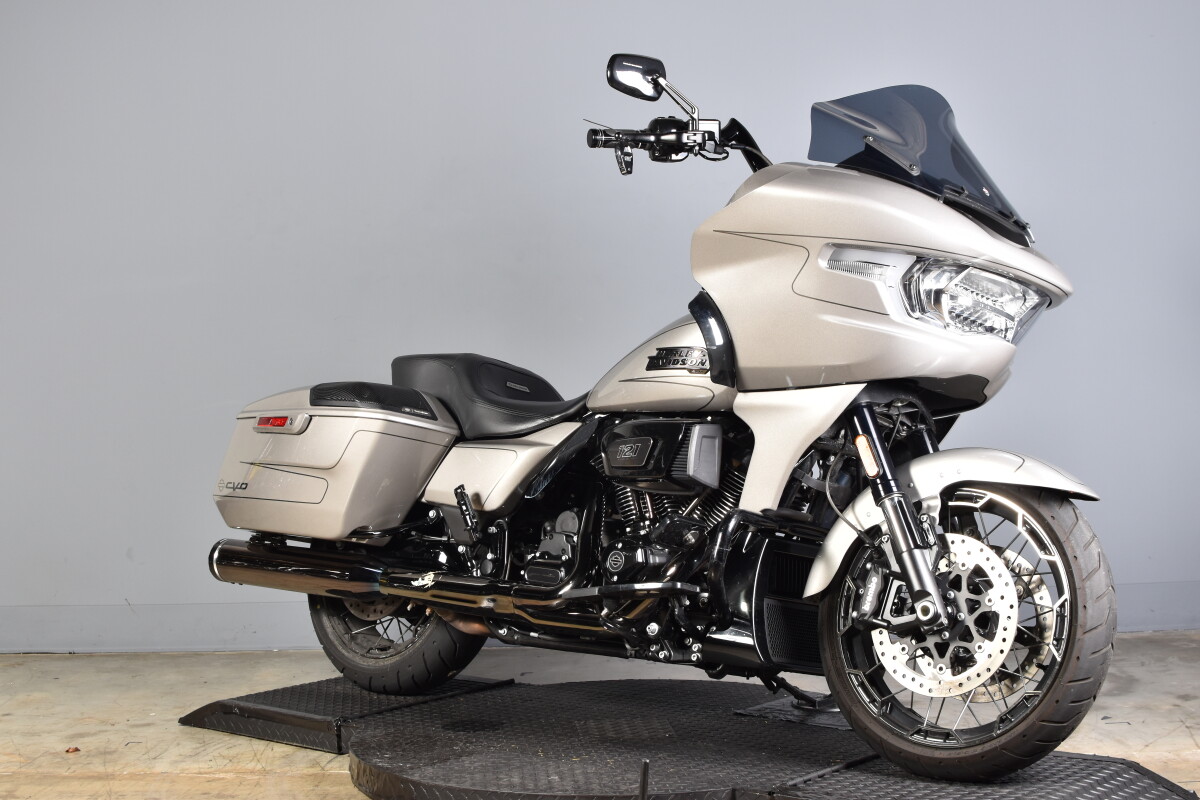 2023 Harley-Davidson CVO Road Glide