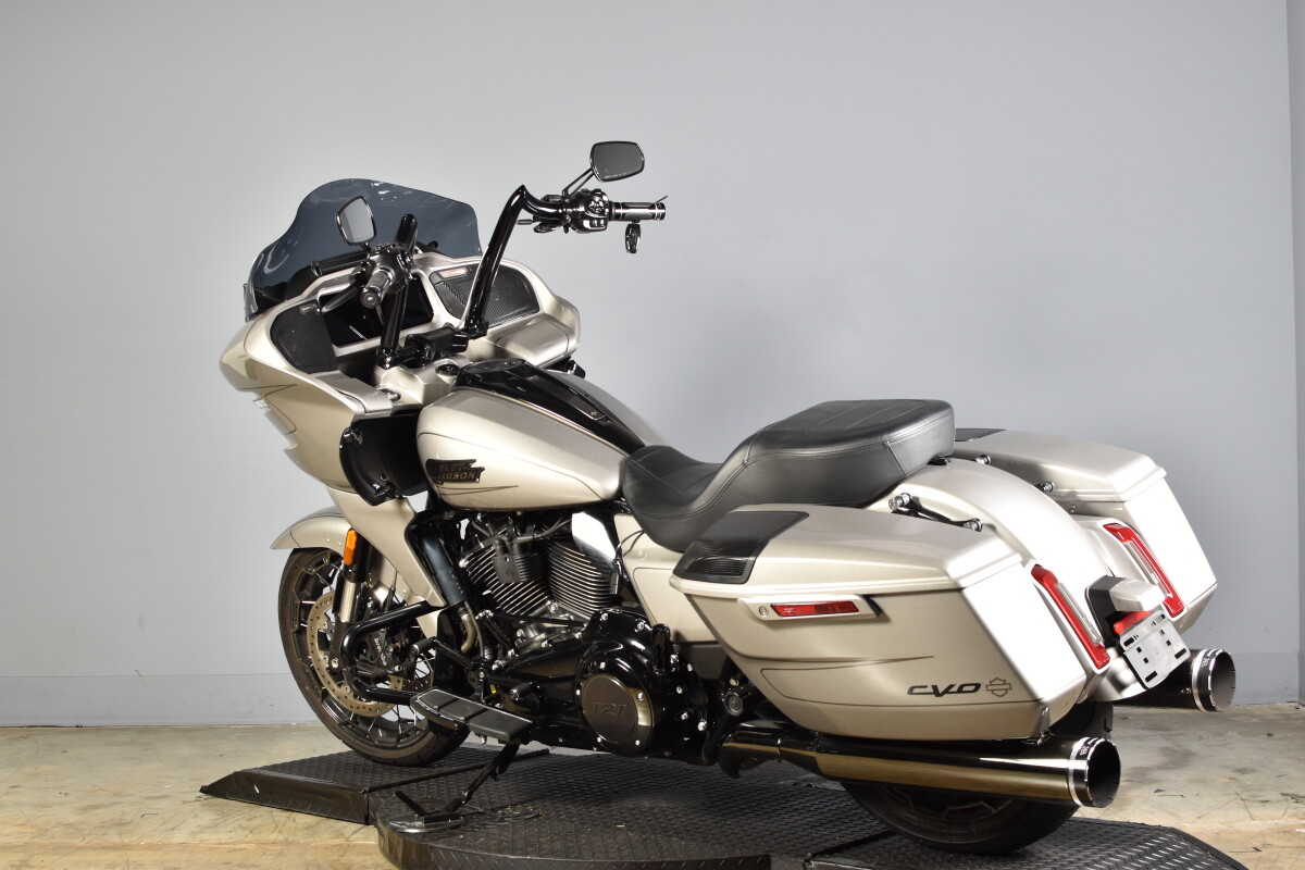 2023 Harley-Davidson CVO Road Glide