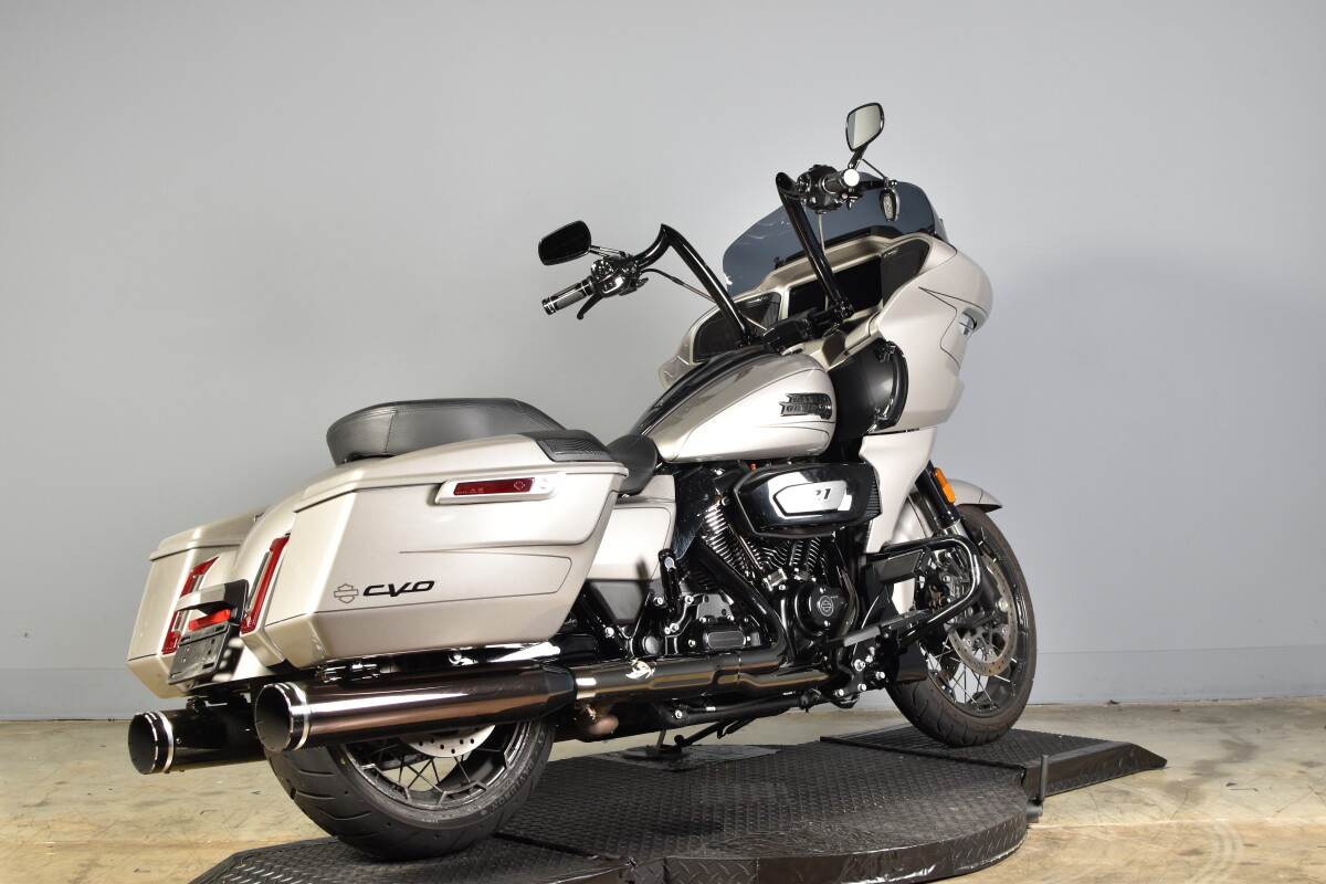 2023 Harley-Davidson CVO Road Glide