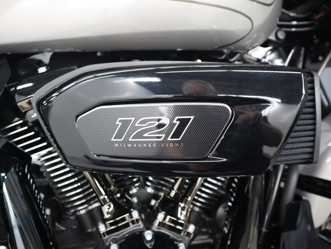 2023 Harley-Davidson CVO Street Glide