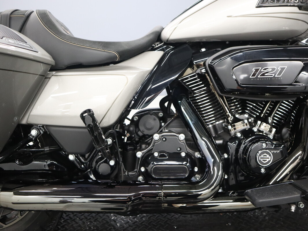 2023 Harley-Davidson CVO Street Glide