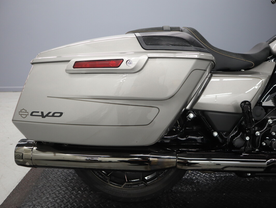 2023 Harley-Davidson CVO Street Glide