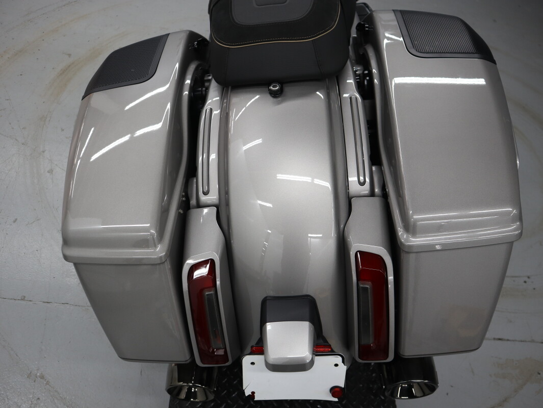 2023 Harley-Davidson CVO Street Glide