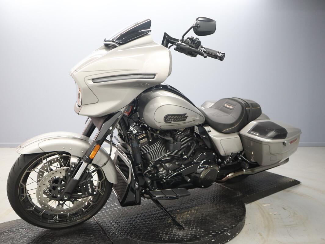 2023 Harley-Davidson CVO Street Glide
