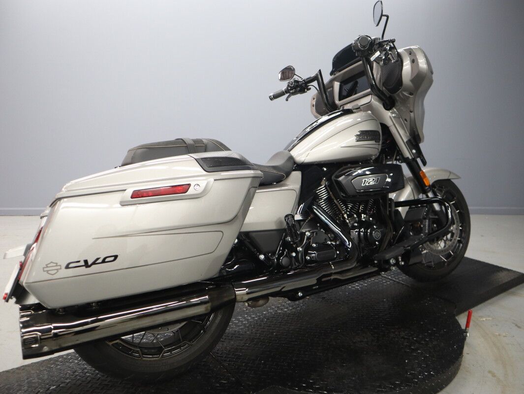 2023 Harley-Davidson CVO Street Glide