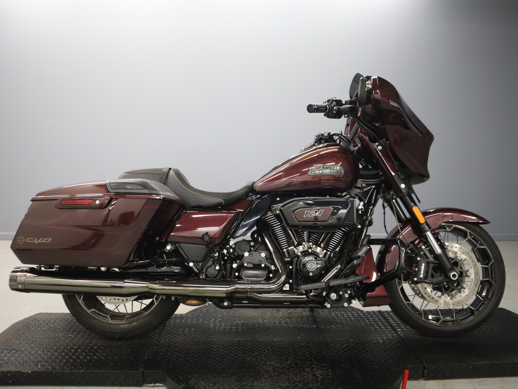 2024 Harley-Davidson CVO Street Glide alt