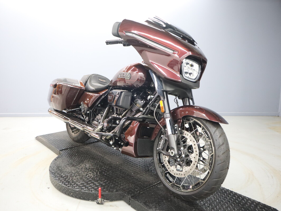 2024 Harley-Davidson CVO Street Glide