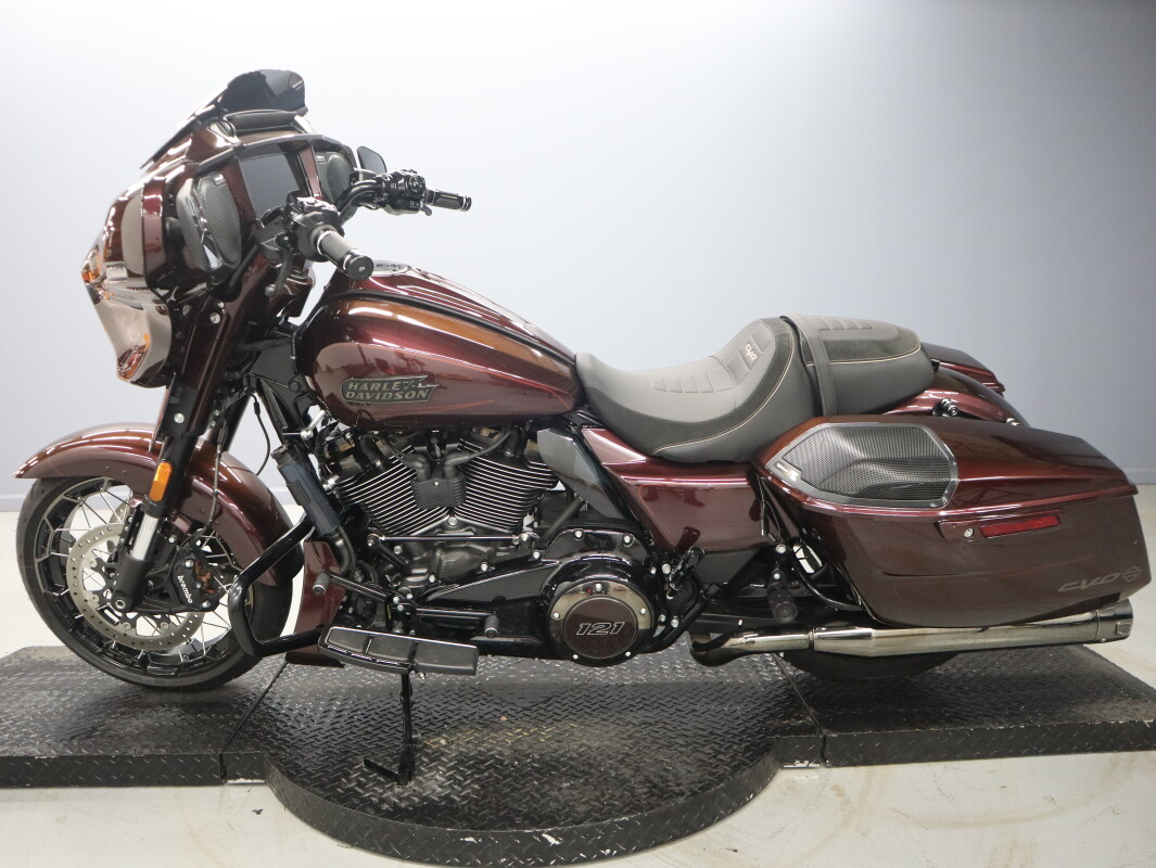 2024 Harley-Davidson CVO Street Glide