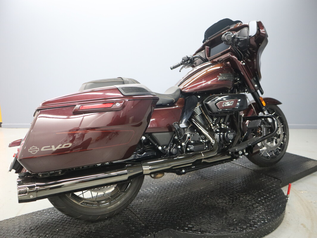2024 Harley-Davidson CVO Street Glide