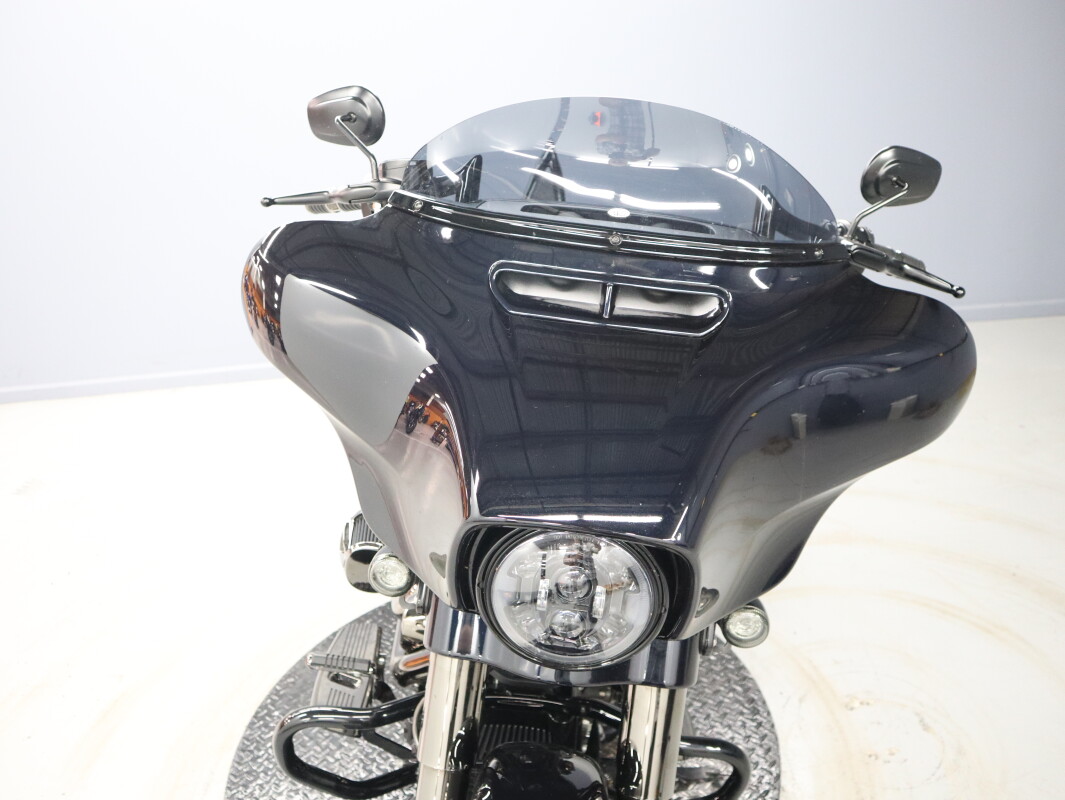 2022 Harley-Davidson CVO Street Glide
