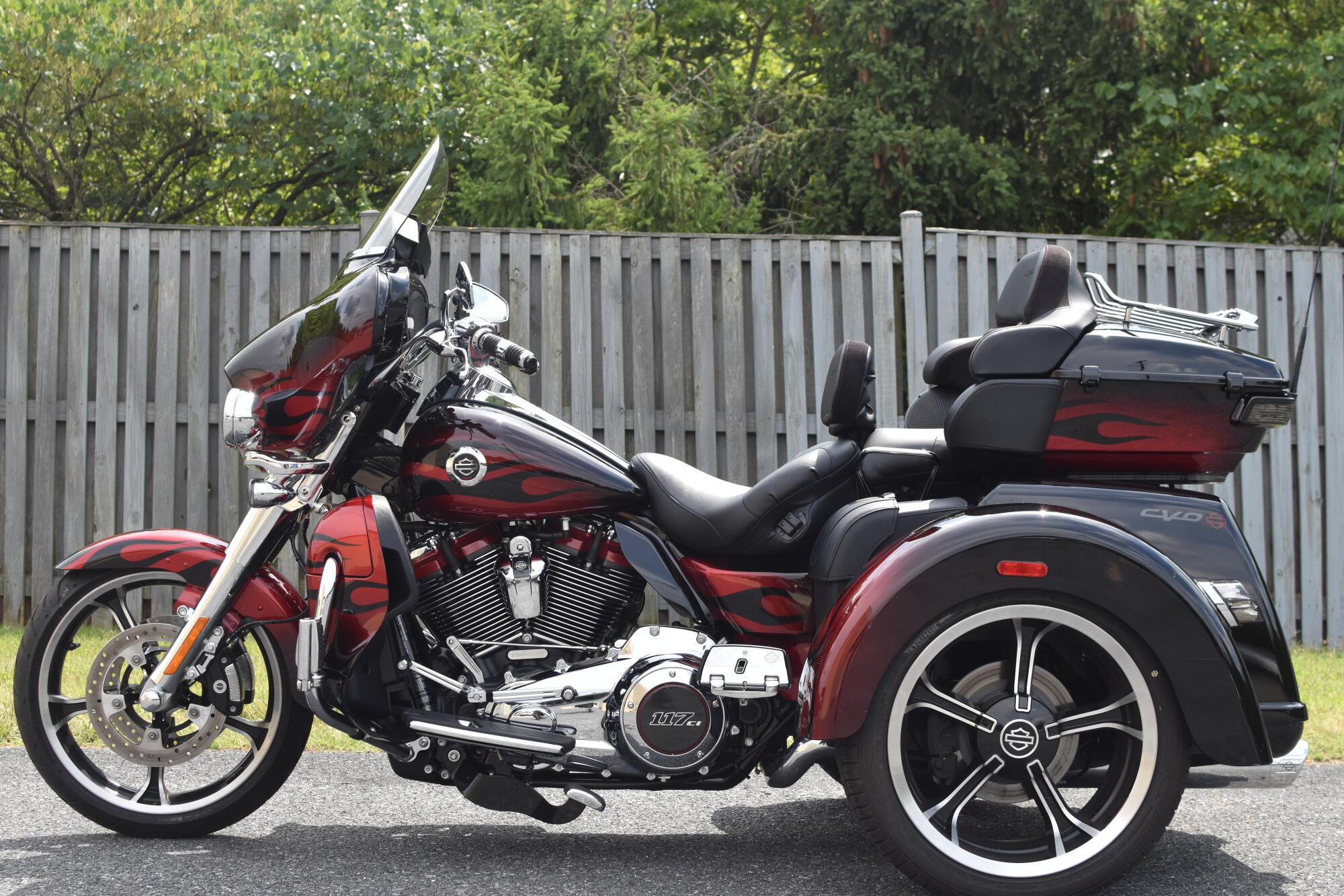 2022 Harley-Davidson CVO Tri Glide