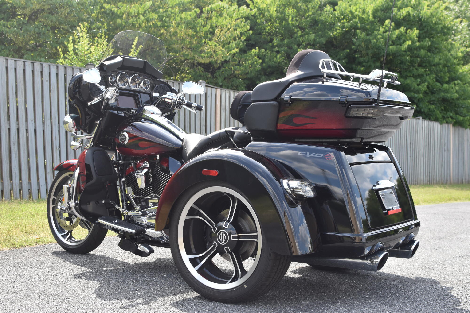2022 Harley-Davidson CVO Tri Glide